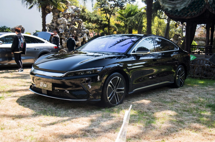 想换自主品牌高端车？除了红旗以外，这几款车也很值得一看