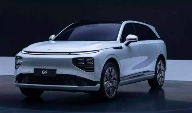 11月新能源品牌销量盘点:哪吒领跑新势力,问界交付量下滑!