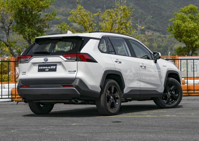 丰田的傲慢,让RAV4逐渐“掉队”,新车销量依旧欠佳