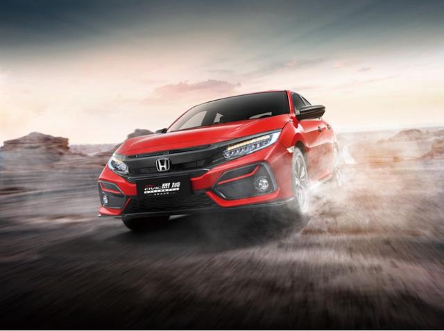 前驱思域Hatchback遇上后驱CT4,谁才是真正的“操控王者”?