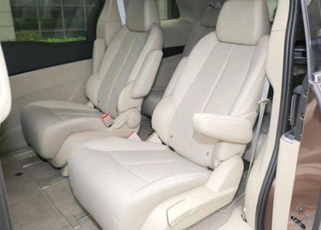 上汽MAXUS G20对比别克GL8,谁是真正头等舱的享受?