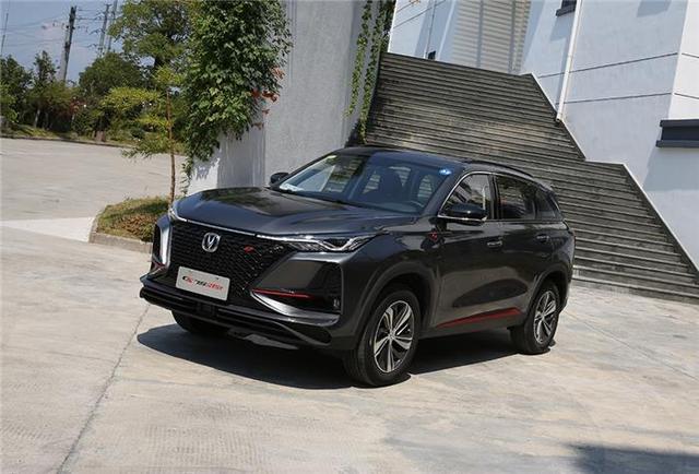 想买性价比超高SUV，销量高品牌好，看看这些不香吗？