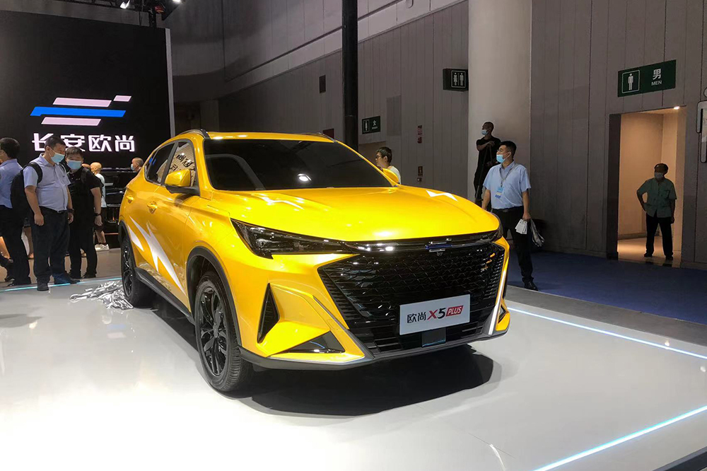 油耗低至3.8L,欧尚Z6蓝鲸iDD开起来如何?