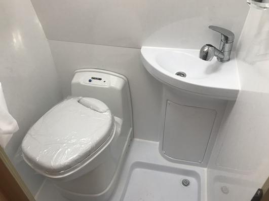 「试驾测评」经济实用,豪华舒适,试驾上汽大通MAXUS房车