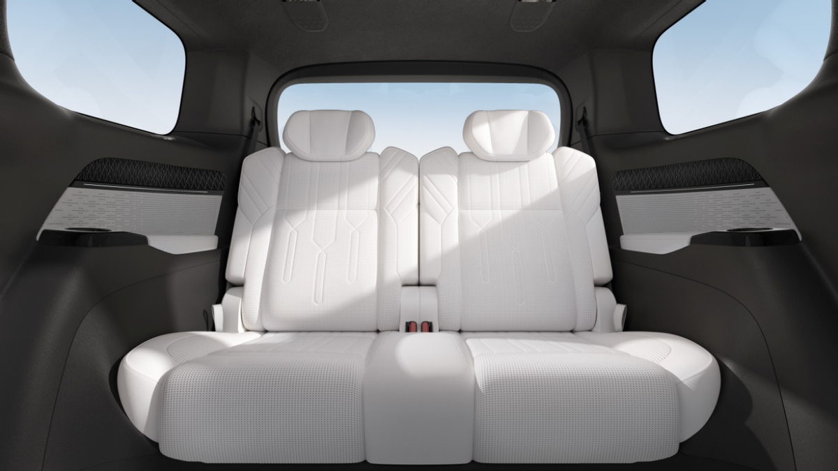 迄今为止最好的MPV!售价49.9万元 / 58.8万元的极氪009有多卷?