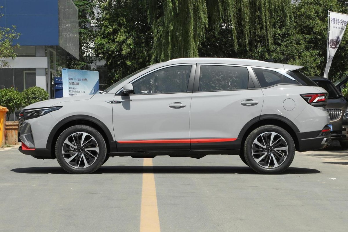 号称马赫动力SUV，晚来却很“厚道”，东风终于豪横了一把