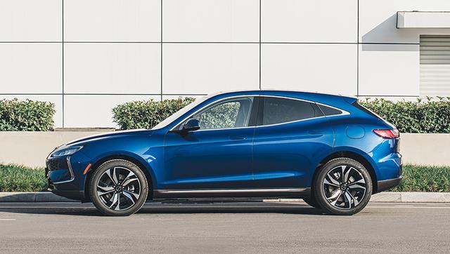 续航超1000公里 赛力斯SF5自由远征版上市售25.98万