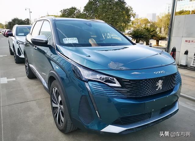 新款标致5008实车现身,外观内饰大幅升级,终于搞懂国人需求