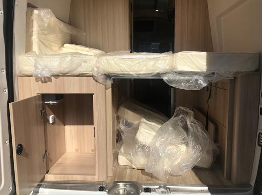 「试驾测评」经济实用,豪华舒适,试驾上汽大通MAXUS房车