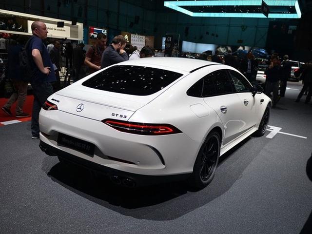 广州车展，AMG GT四门Coupe正式亮相，竞争Panamera