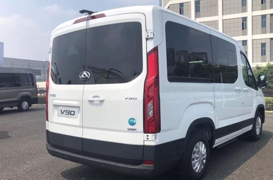 买轻客却不知道怎么选？你想要的，上汽大通MAXUS V90统统都有