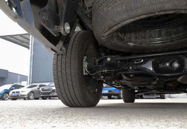 皮卡车持续火爆,上汽大通MAXUS T90与长城炮谁更能代表国产皮卡?