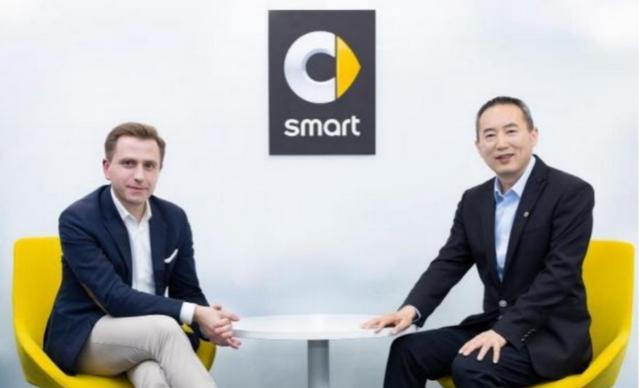 吉利、奔驰搞事情！全新smart概念车9月亮相