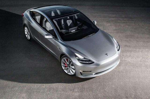 国产Model3跌破30万已引发狂欢？先别急，或许还有一次降价机会