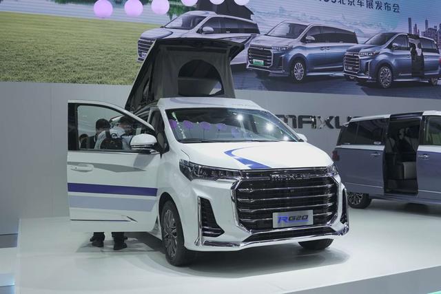 最像房车的MPV长什么样？走，带你上车看看