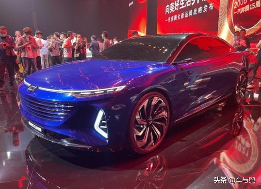 一汽奔腾迎来改革，更换全新徽标后，多款车型相继发布