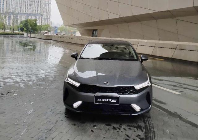 试驾全新K5凯酷:搭载全球独创CVVD技术,拒绝油腻更节油