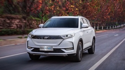 续航400km+，长安欧尚推两款新车，欧尚X7 EV预售价16.99万起