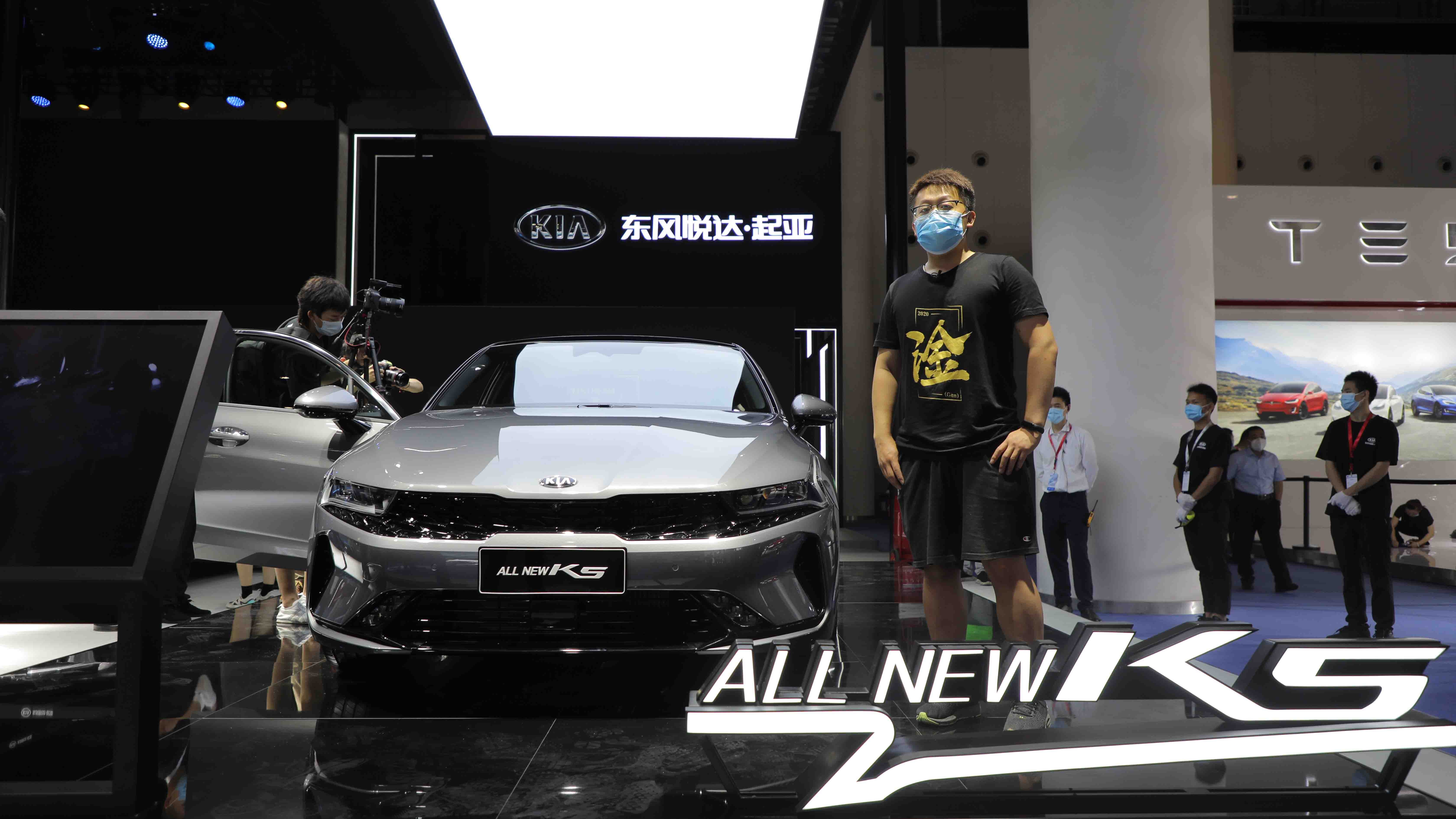 【视频】海外上市三天销量破万，全新一代起亚K5凯酷凭什么？