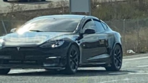 新款特斯拉Model S谍照曝光，售价或降至40万