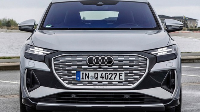 奥迪全新Q4 Sportback e-tron，又酷又科幻，现已在西班牙正式开售