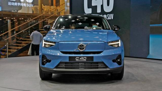 进口纯电动轿跑SUV 沃尔沃C40开启预售 26.7万元起