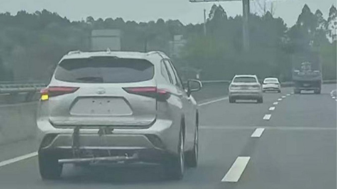 广汽丰田全新汉兰达2.0T车型路试，特供中国市场？