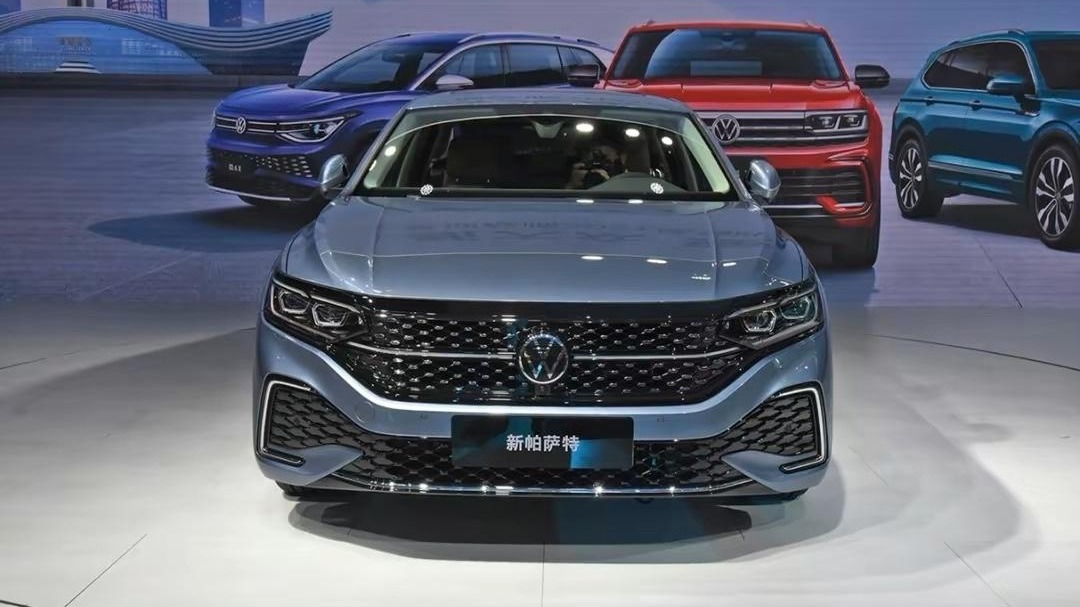 20万预算选择德系豪车？帕萨特和迈腾谁才是最优选？
