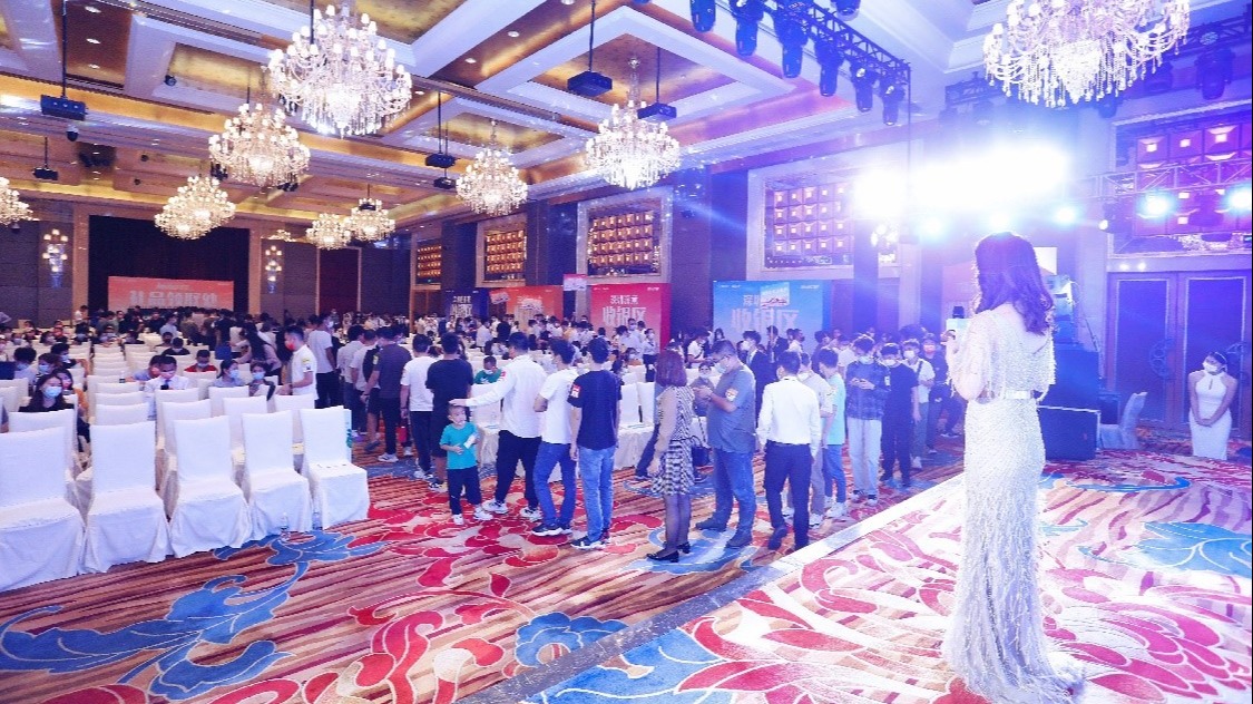 年终钜惠锁定双十二，新吉利好车节10亿补贴再加码