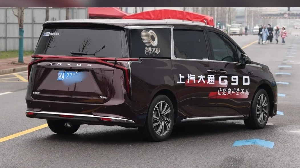 偶遇华晨宇那英,同乘一车录制声生不息宝岛季