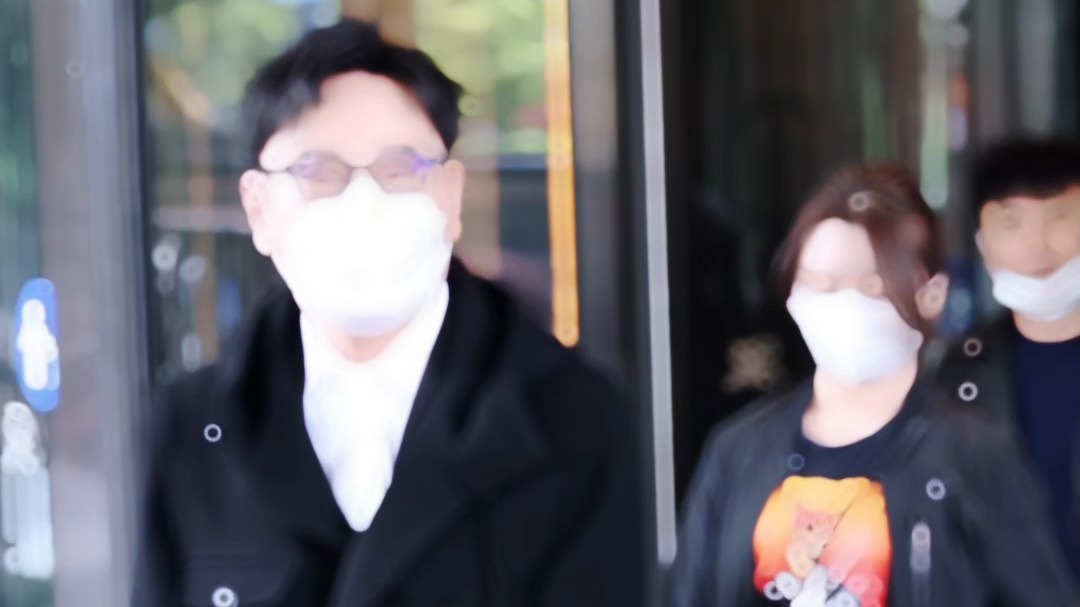 上汽大通G90心动代言人张信哲上班路透