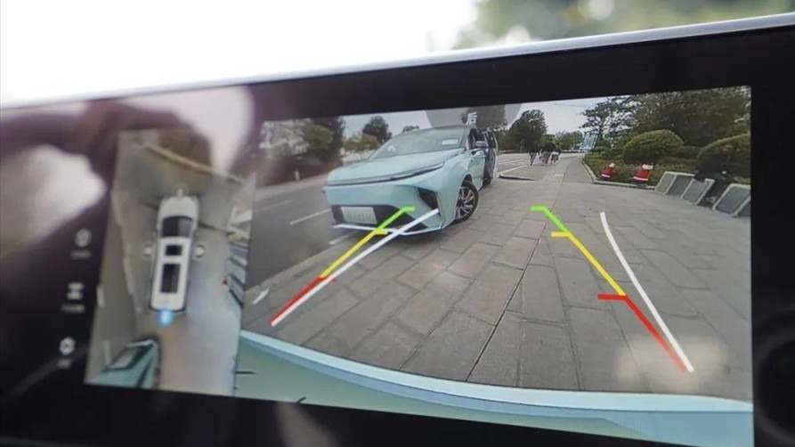 大家MIFA 9 VS极氪009,谁才是90后“奶爸车”之选