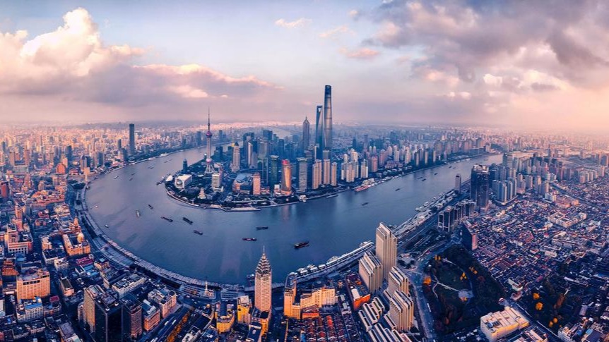 一家车企，是如何带动上海的经济增长的？