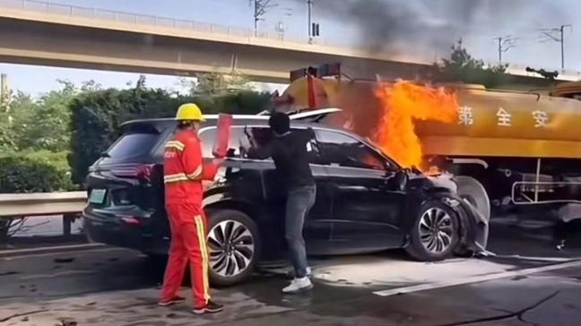 我们为什么需要具备阻燃性的汽车内饰?