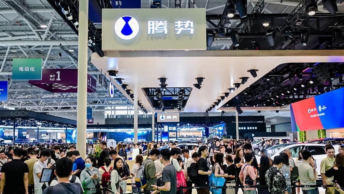 城市领航新鲜OTA!腾势N7大湾区车展大秀“智驾第一梯队”实力!