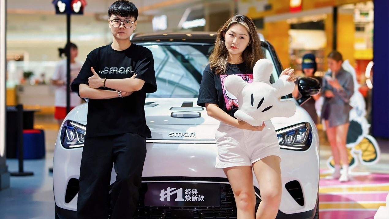 郑州欢迎你——smart携手迪士尼中国开启“城市漫游记”