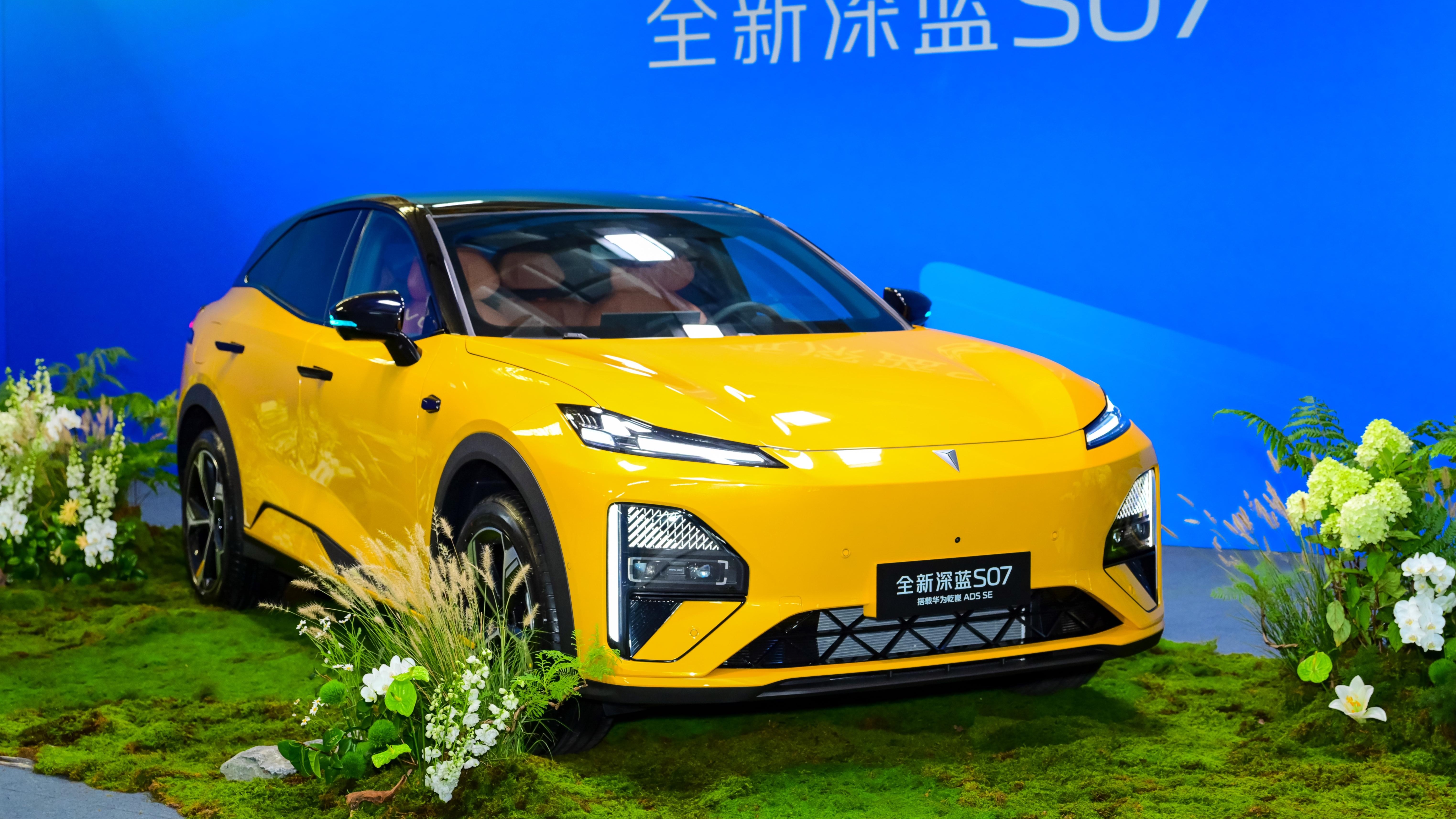 15.69万起售，深蓝S07上市，“华为智能全家桶”与越级豪华革命