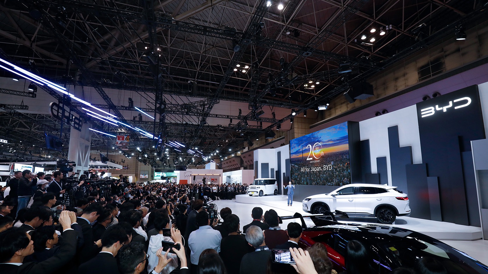 营收5663亿却不靠卖车？比亚迪三季报曝光，真正赚钱的是这个？