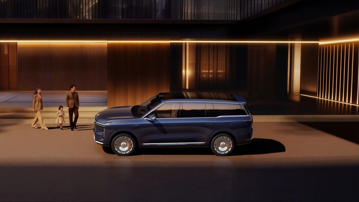 惊爆价33.69万！智己LS9用1500km续航彻底掀桌大六座SUV