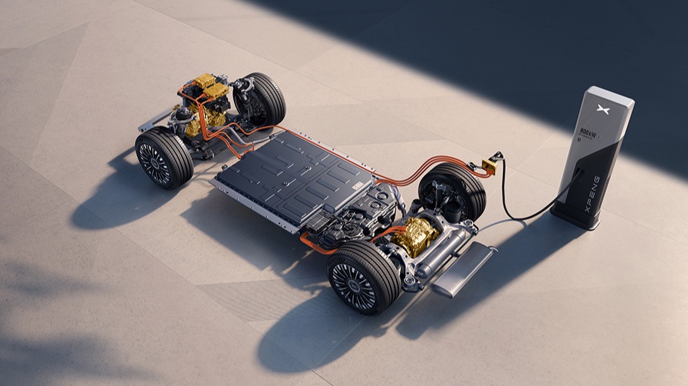 30.98万起售，综合续航1602km，小鹏X9增程版正式上市