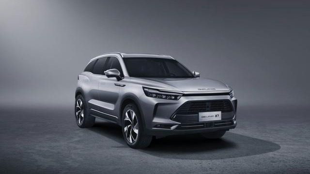 车市谈｜轴距比汉兰达还要长，BEIJING-X7预售价10-15万元