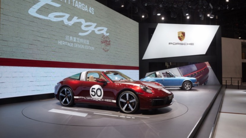 一辆车诠释经典与未来 保时捷 911 Targa 4S