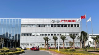 车企相继停产,2021年汽车被“芯片”扼住了咽喉