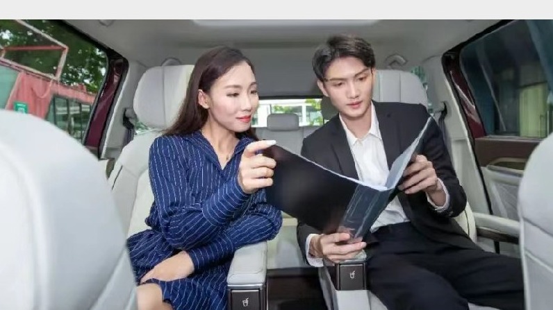中高端MPV只能选GL8?都2021了！早就有了更好的选择