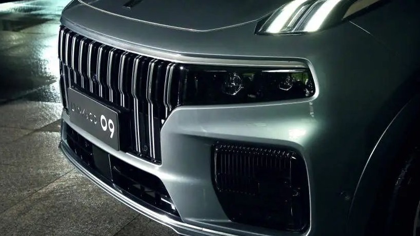 领克09即将下线,是不是换壳版XC90?