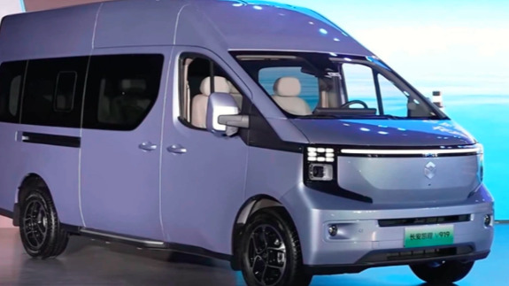大空间+续航470km，长安凯程V919售价8.99万元起！