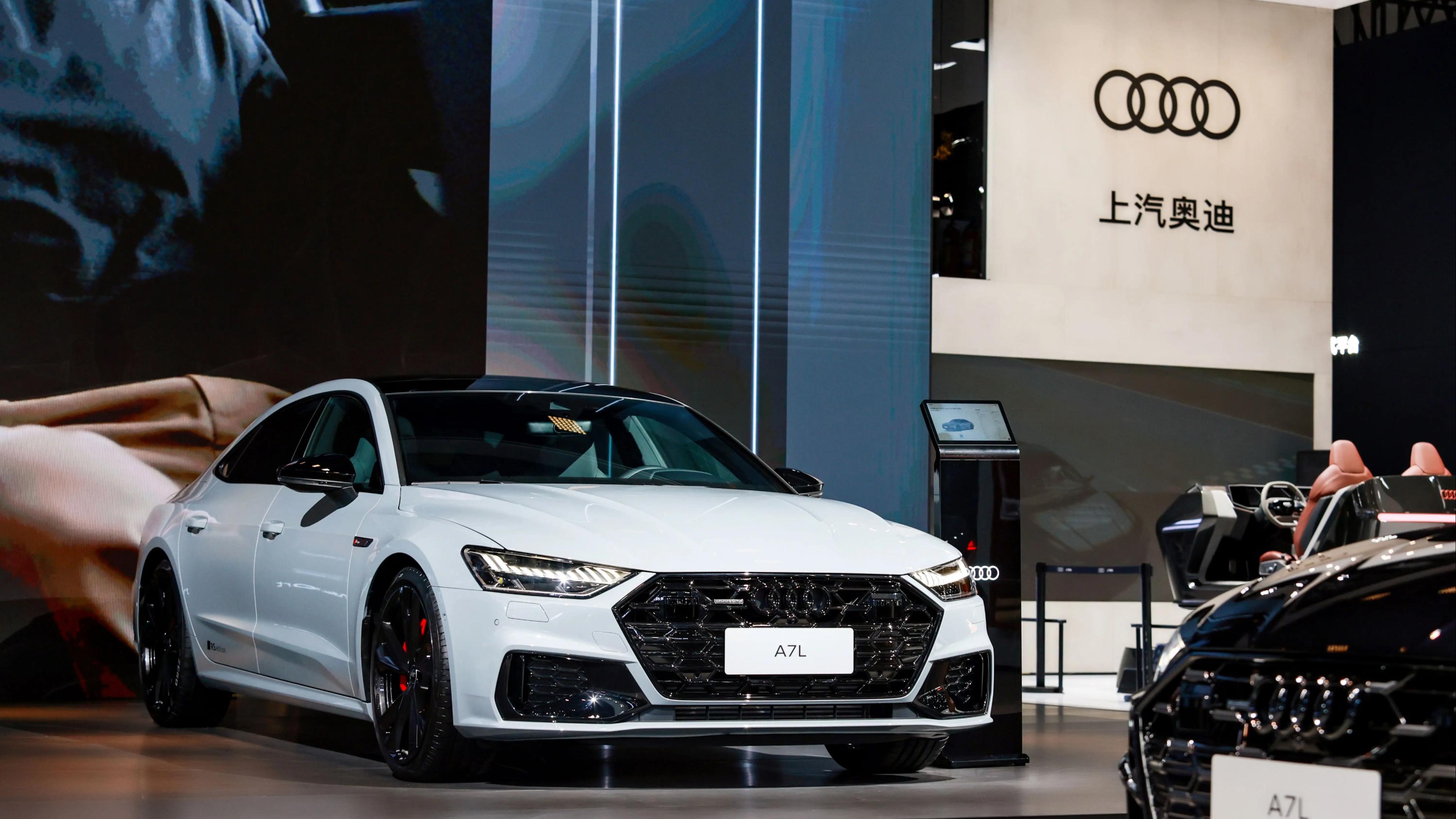 华为智驾加持的奥迪A5L Sportback，能否让上汽奥迪枯木逢春？