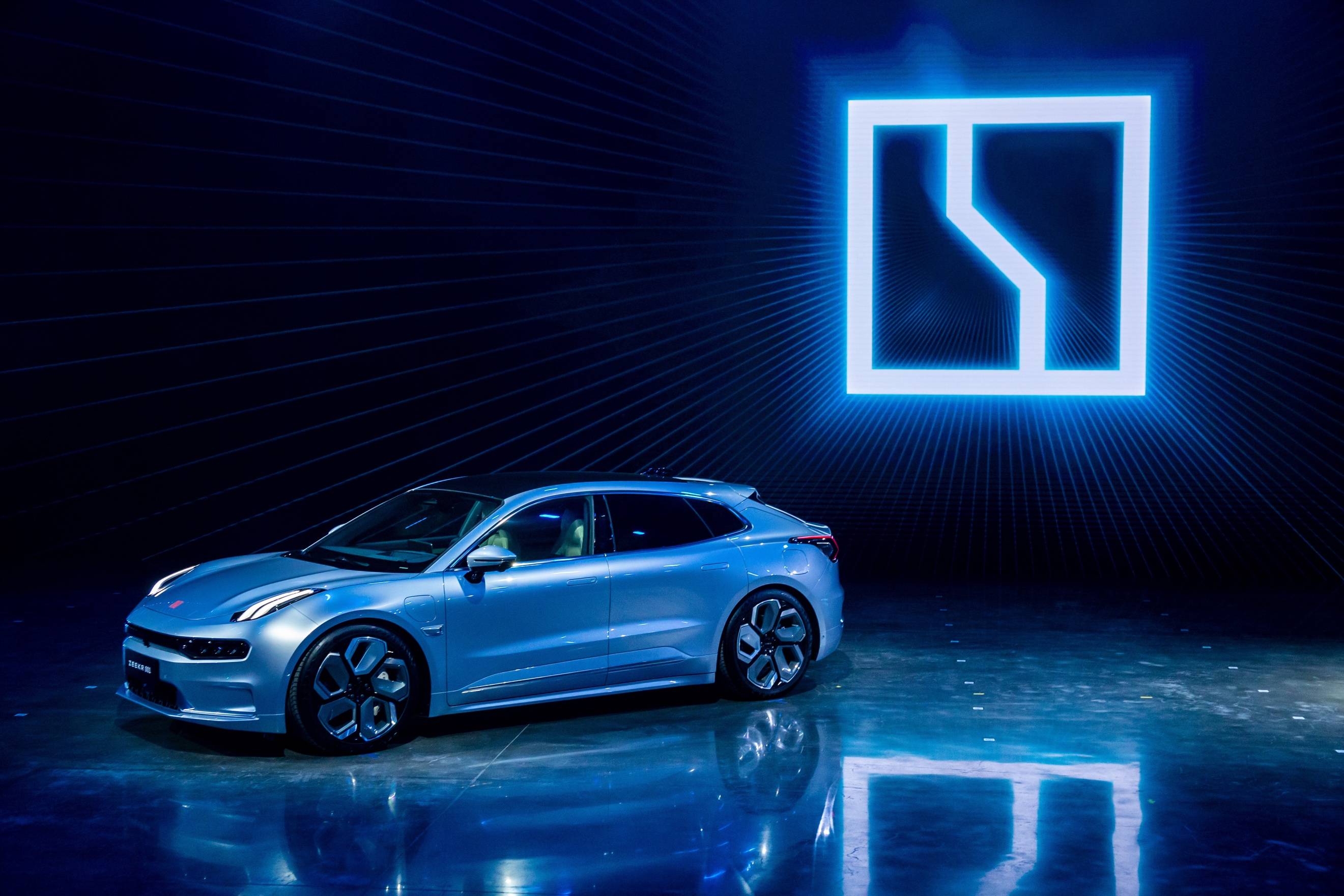 最后,还有表现"稳如老狗"的埃安,其3月份的销量破了4万台,同比增长87%