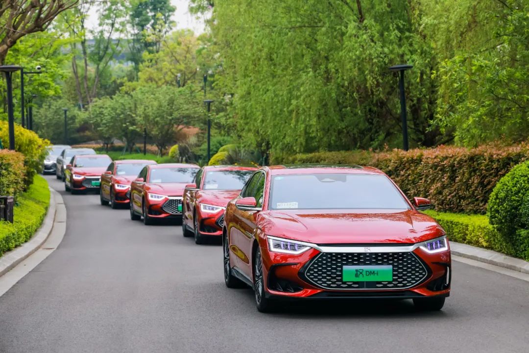 试驾比亚迪汉dmi好开省油油耗低到怀疑油表